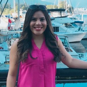 Meet your Posher, Danielle